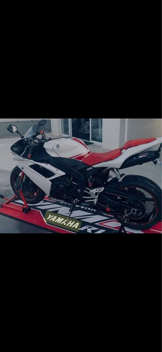 Yamaha R1 2008