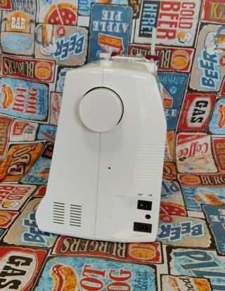 Máquina de coser Singer Brilliance 6180