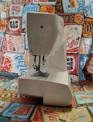 Máquina de coser Singer Brilliance 6180