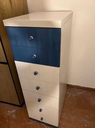 Armario esquinero + cajonera + estanterías