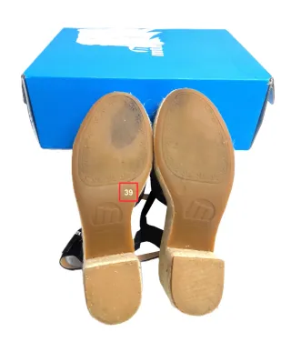 Sandalias - Marca Mustang