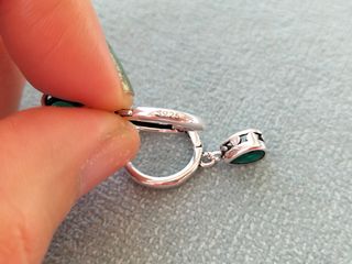 Pendientes aro gota verde plata de ley