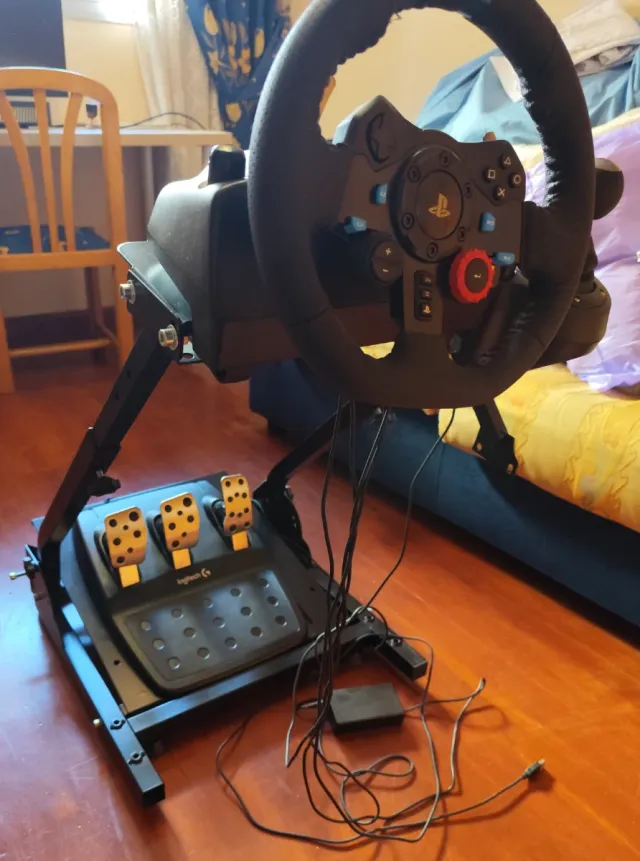 Volante Logitech PS4 y PS5.