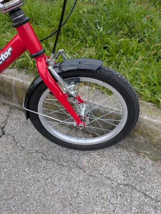 Bici pieghevole Reactor rossa