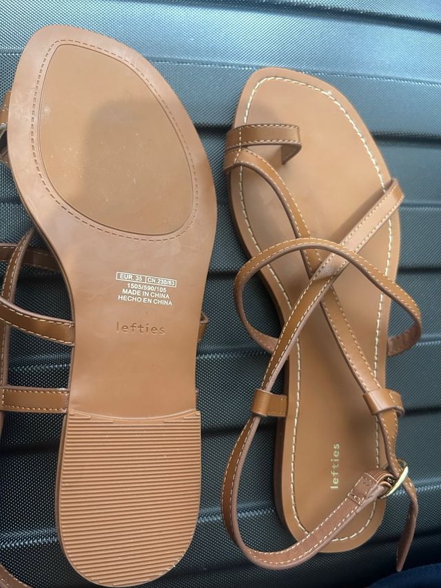 Sandalias marrones Lefties