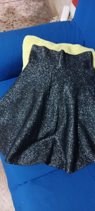 Falda brillante fiesta negra y plateada