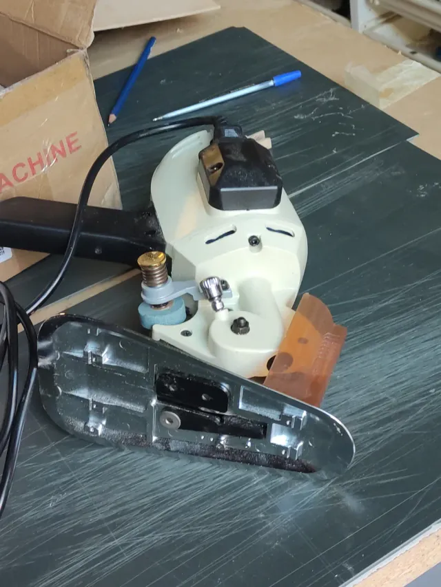 Cortador Eléctrico de Tejidos KATSU