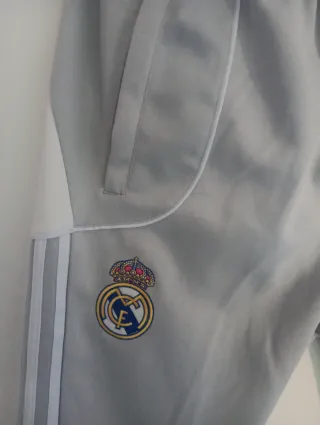 Chándal Real Madrid Adidas Gris y Blanco original
