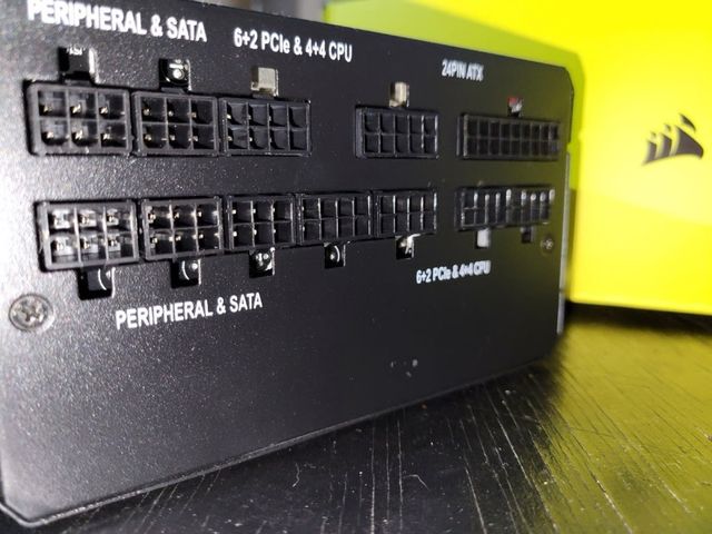 Corsair RM750 Fuente de Alimentación