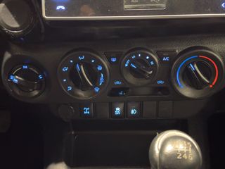 Toyota Hilux 2.4 D-4D Cabina Doble GX