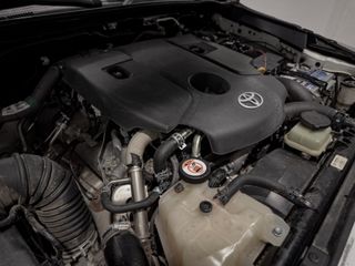 Toyota Hilux 2.4 D-4D Cabina Doble GX