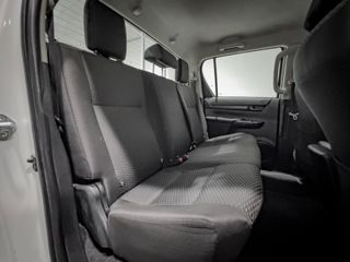 Toyota Hilux 2.4 D-4D Cabina Doble GX