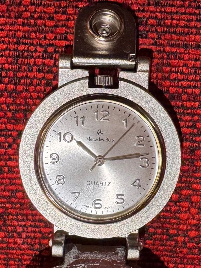 Reloj Mercedes-Benz