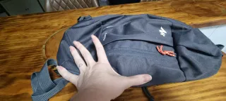 Mochila Quechua Decathlon Negra pequeña