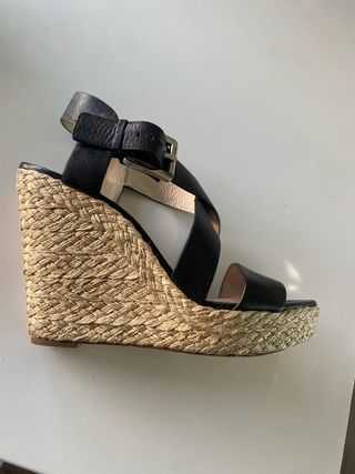 Sandalias Michael Kors Negras y Plateadas