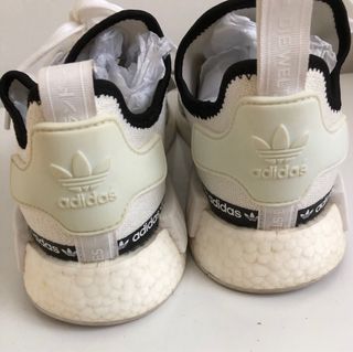 Zapatillas Adidas Boost Blancas y Negras