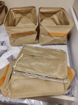 Organizer armadio in tessuto beige e marrone