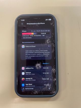 iPhone 11 256GB- 100% Batería- Pantalla Agrietada