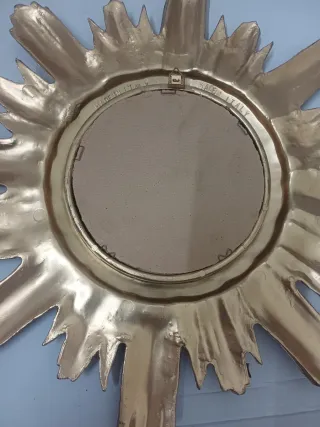 Coppia specchi a forma di sole dorati