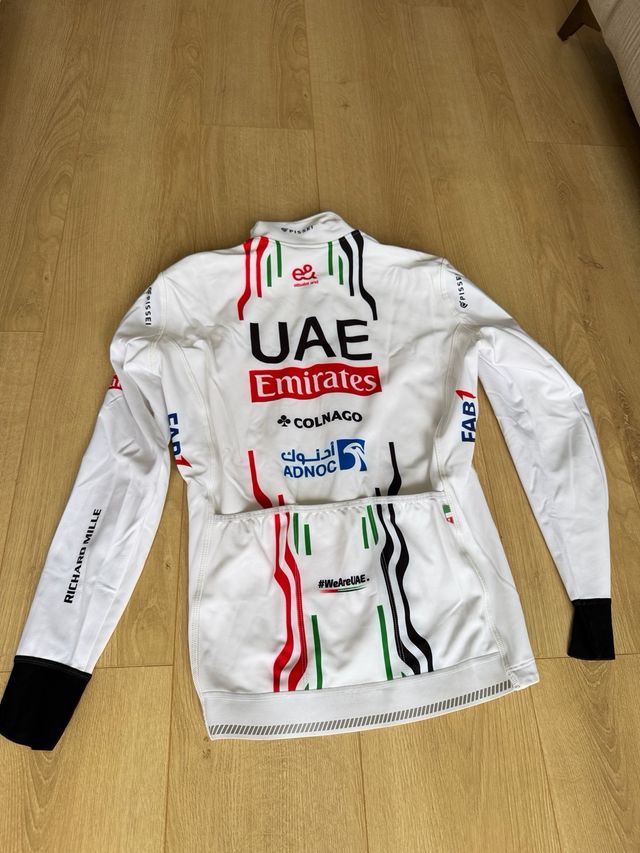 Chaqueta UAE Emirates Talla M