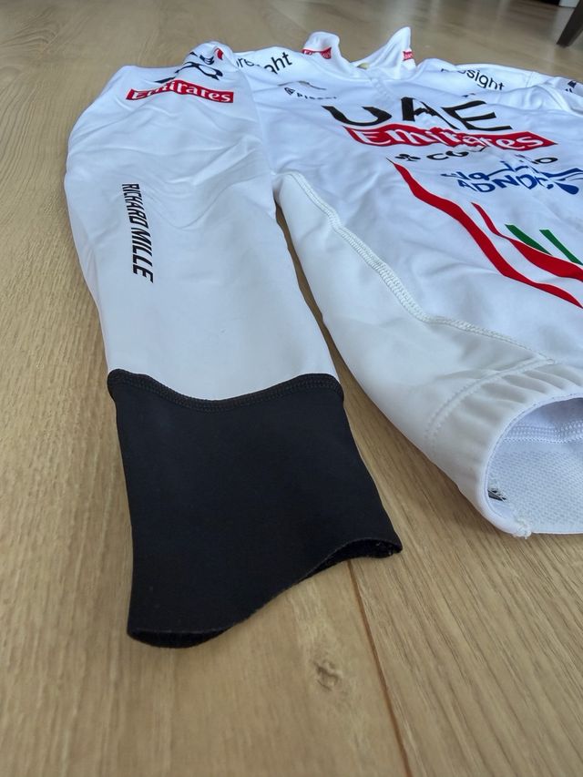 Chaqueta UAE Emirates Talla M