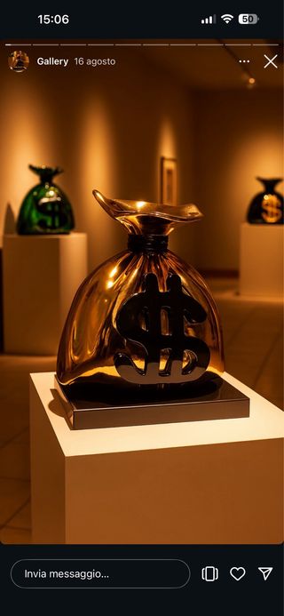 Scultura a forma di sacco di soldi monopoli pop