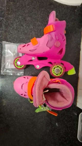 Patines rosas ajustables para niños