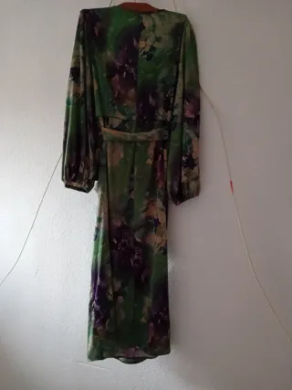 Vestido elegante verde y morado