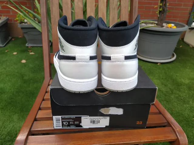 Jordan 1 Mid SE Diamond Talla 44 EUR