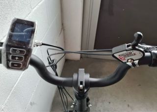 Bicicleta eléctrica plegable tipo Brompton