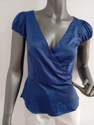 Blusa cruzada azul eléctrico Talla S
