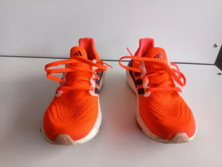 Adidas Ultraboost Light Naranja