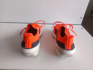 Adidas Ultraboost Light Naranja
