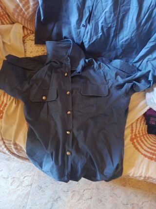 Vestiario e libri Carabinieri