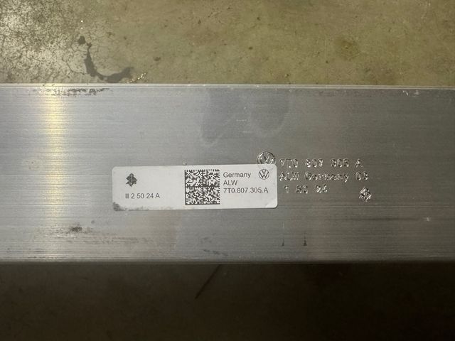 Refuerzo Parachoques Trasero VW Multivan T7 22->