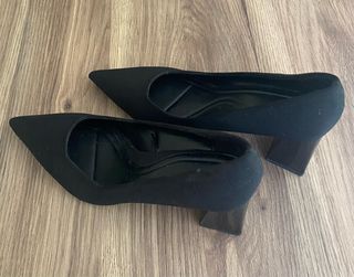 Zapatos de tacón negros