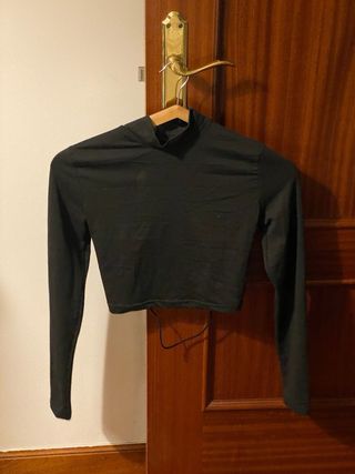 Camiseta manga larga con cordones en la espalda