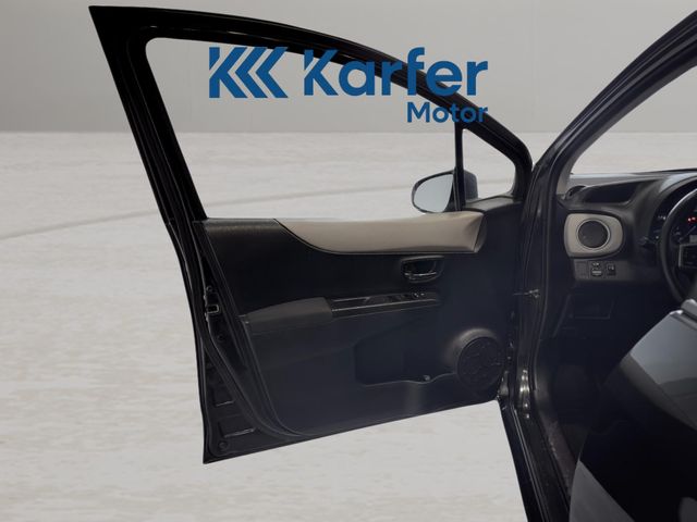 Toyota Yaris Hybrid Active