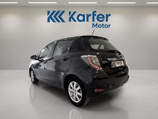 Toyota Yaris Hybrid Active