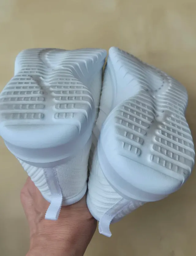 Zapatillas Skechers Blancas sin Cordones T. 41