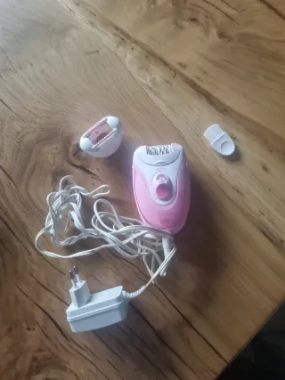 Depiladora Braun Rosa con Accesorios