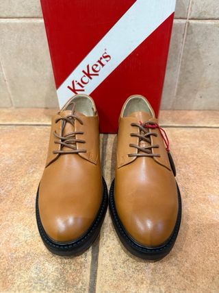 Zapatos Kickers Marrones y Negros