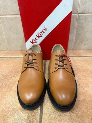 Zapatos Kickers Marrones y Negros