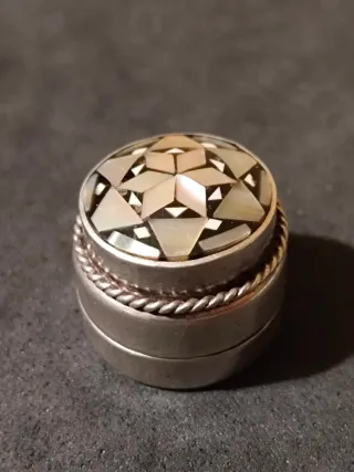 Cajita de Plata de Egipto