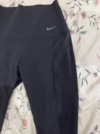 Mallas Nike Negras con Bolsillos