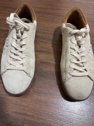 Mocasines de ante beige y marrón