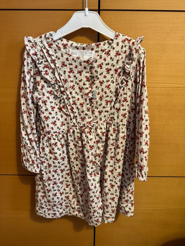 Vestido Zara niña 3 años floral