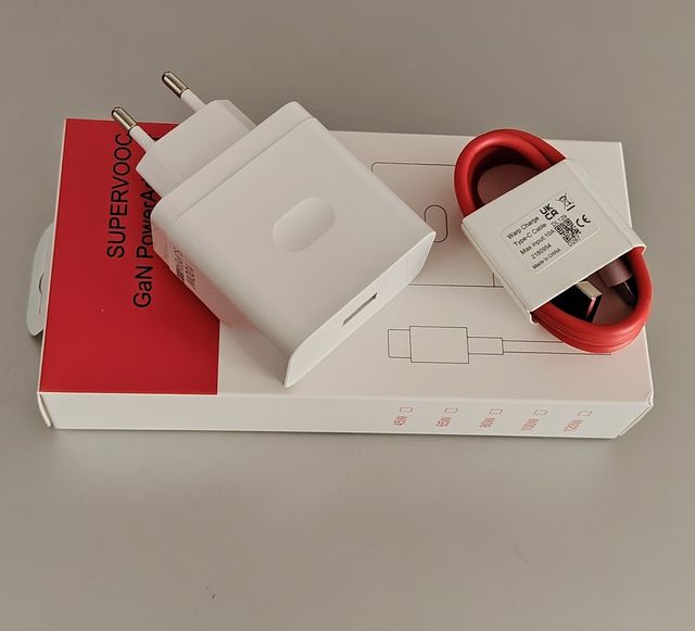 Cargador compartible OPPO 100W SuperVOOC GaN