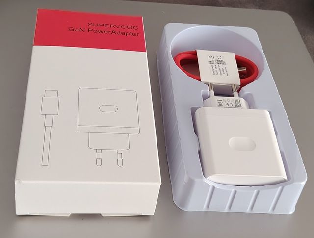 Cargador compartible OPPO 100W SuperVOOC GaN