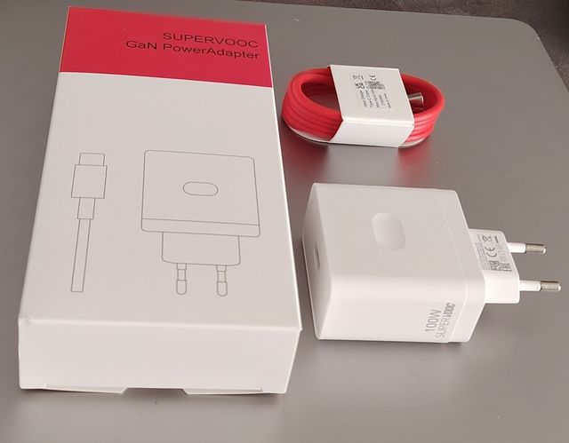 Cargador compartible OPPO 100W SuperVOOC GaN